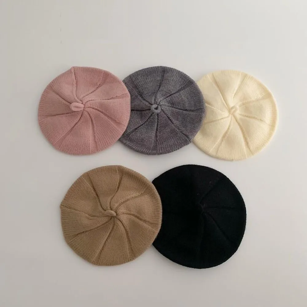 Nuevo Gorros bonitos de punto con lazo, gorros cómodos a prueba de viento, gorro de boina cálido para niños pequeños