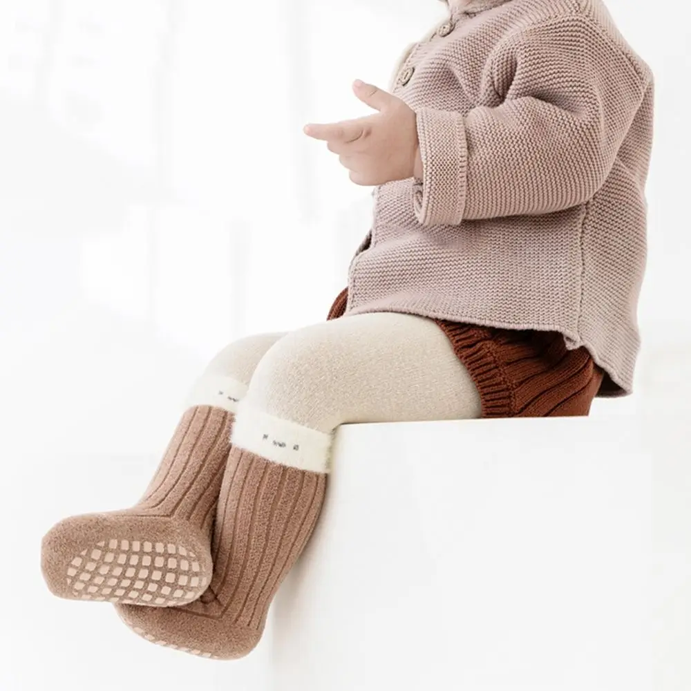 Calcetines de invierno a la moda para bebé, calcetines gruesos y cálidos para niños pequeños, calcetines suaves y bonitos de dibujos animados para el suelo - imagen 5