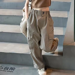 Pantalones cargo para niñas: transpirables y antimosquitos de verano