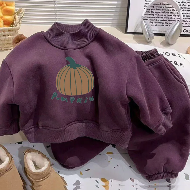 Chándal acolchado Suie para niño con sudadera y estampado de temporada - imagen 4