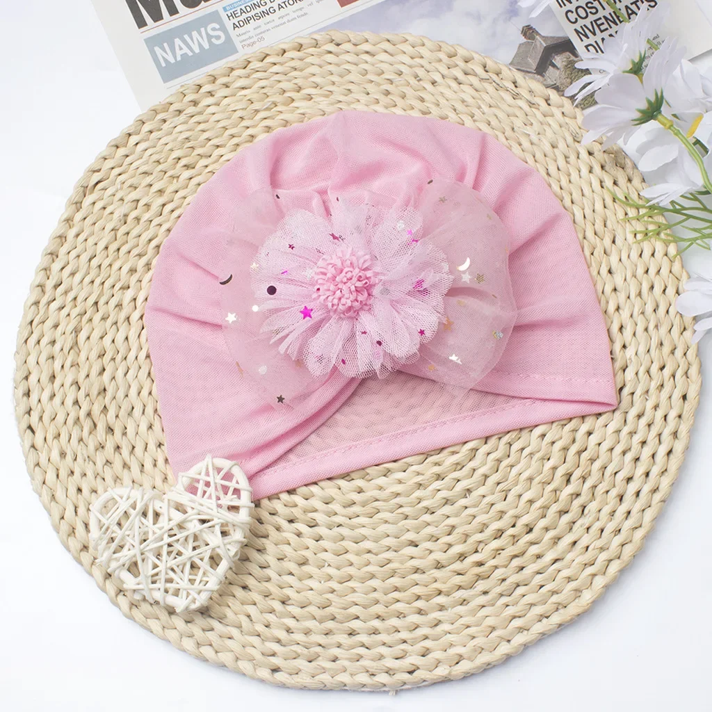 Gorro turbante de bebé neonatal con flores 3D de malla brillante - imagen 2
