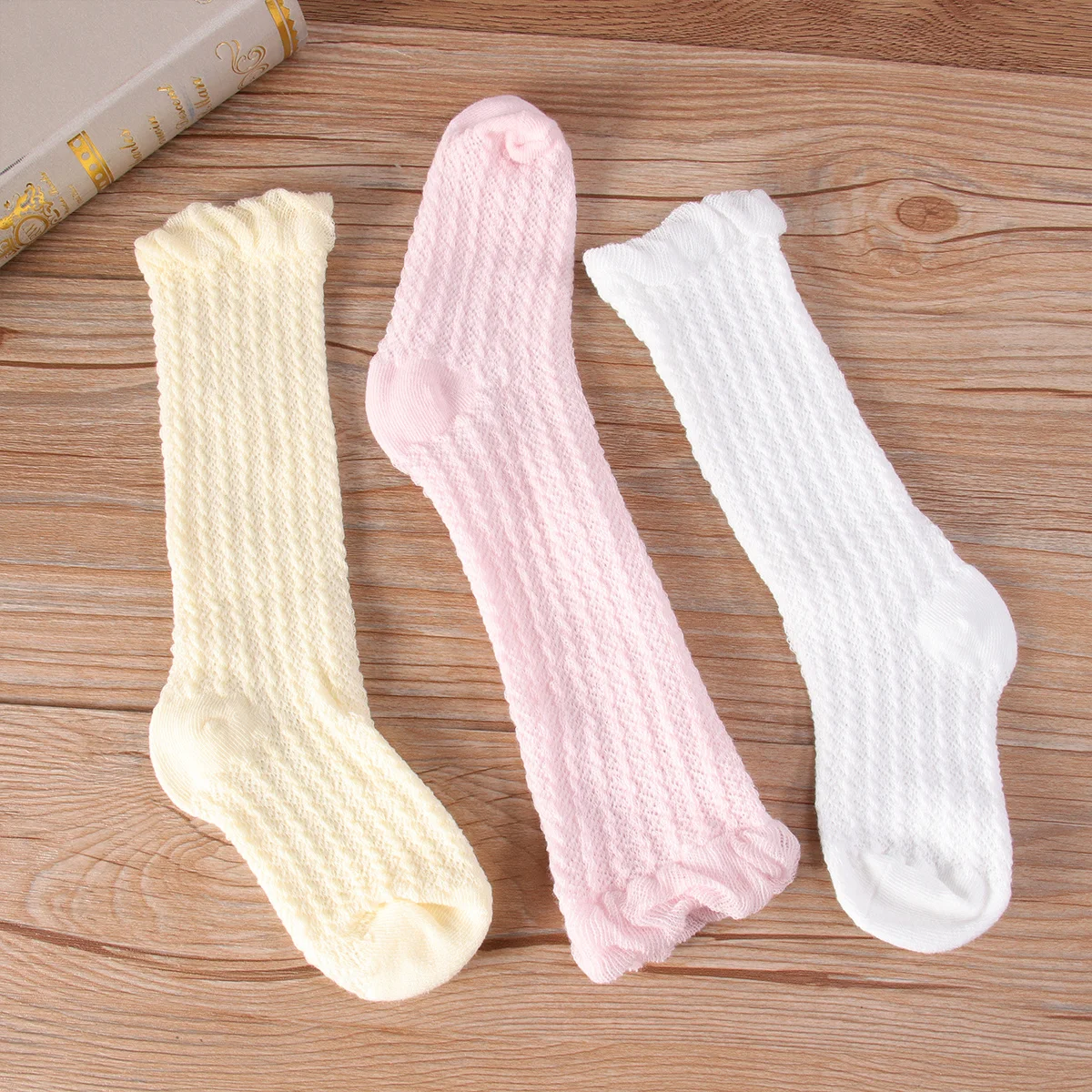 Calcetines largos antimosquitos para bebé, medias transpirables de malla de algodón suaves antideslizantes para niños pequeños de 0 a 1 años, colores surtidos, 3 uds.