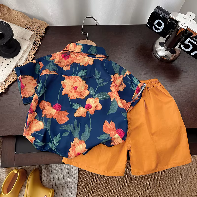 Conjunto verano bebé: top de algodón con flores y shorts - imagen 2