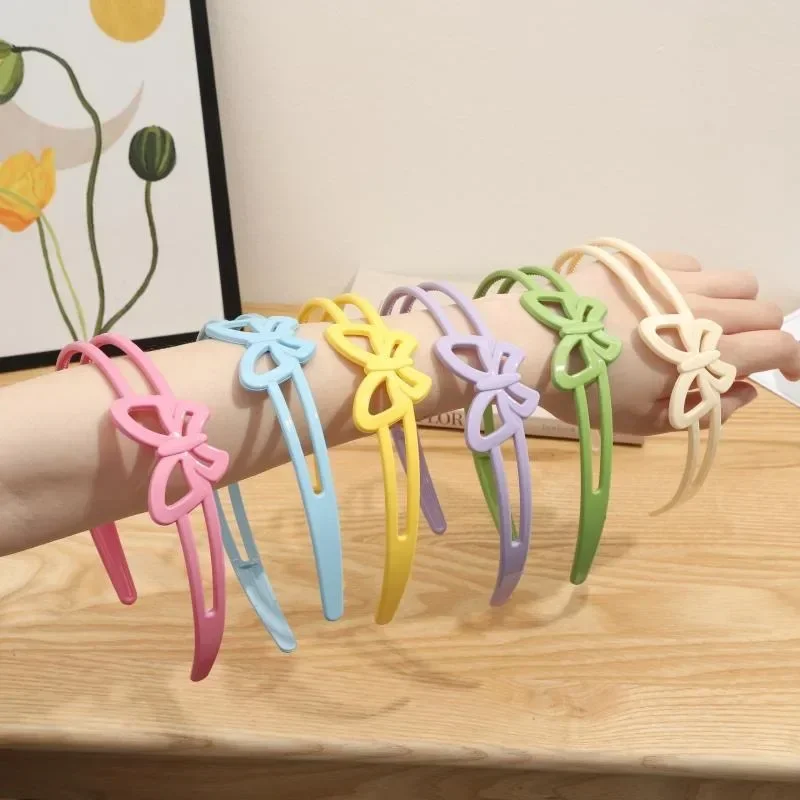 Diadema antideslizante de plástico, diadema de flores y mariposas, accesorios para el cabello para mujeres, niñas y niños, aro para el cabello con diseño de mariposa, sombreros para niños - imagen 2