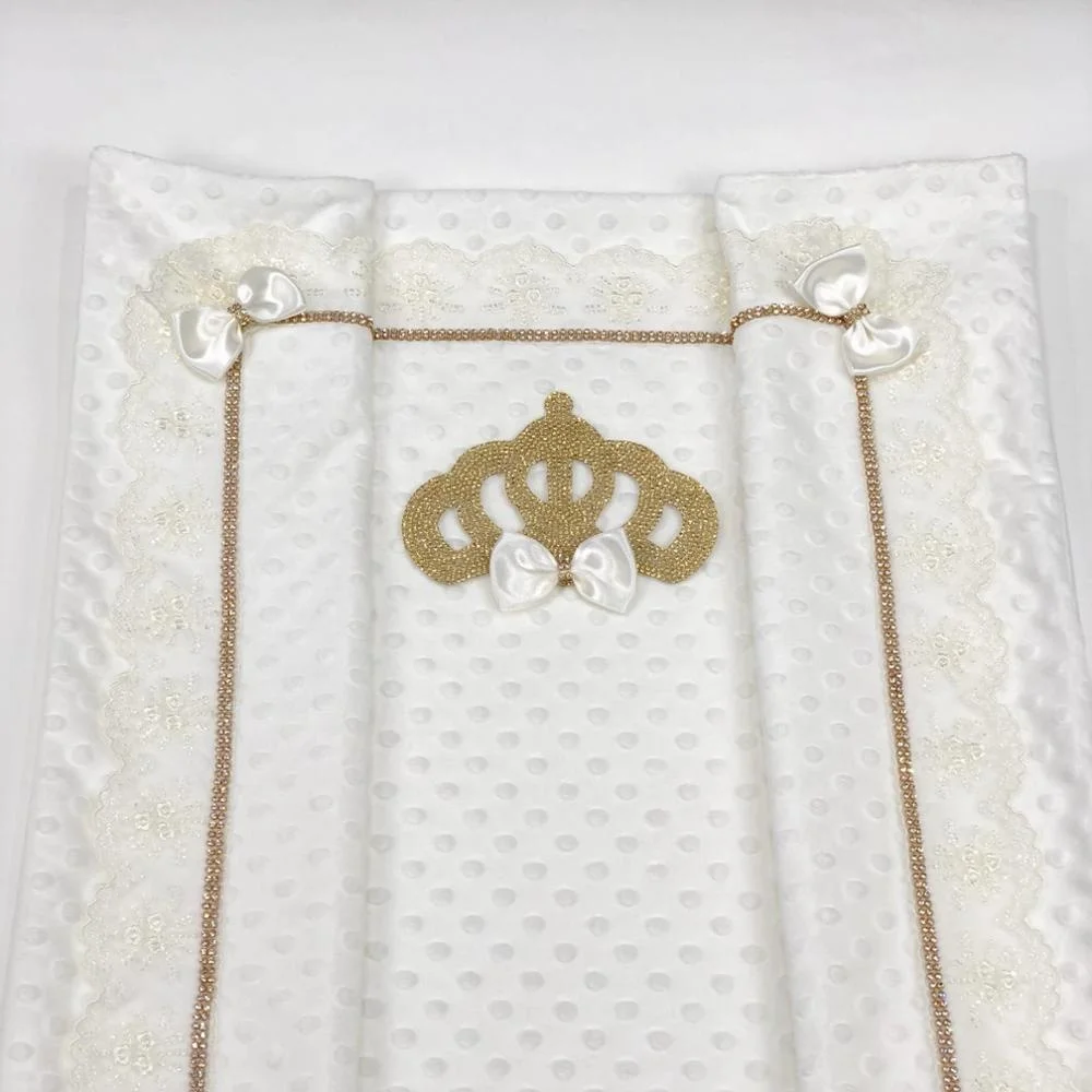 Lace Gold Crown