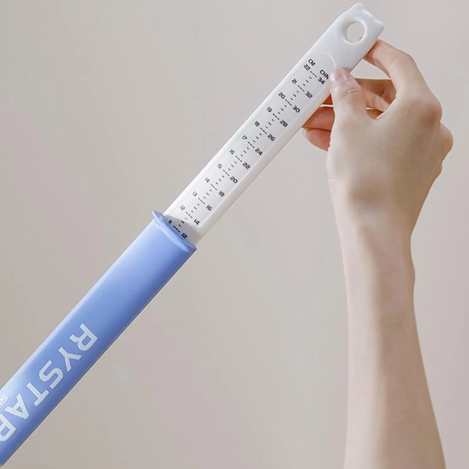 Calzadores para mujeres, palo retráctil con cuchara medidora para pies, calzador de viaje portátil para hombres, ancianos, niños y embarazadas - imagen 5