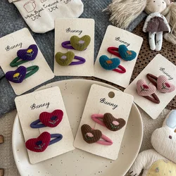Horquillas para bebé niña – Bordado retro de flor y corazón