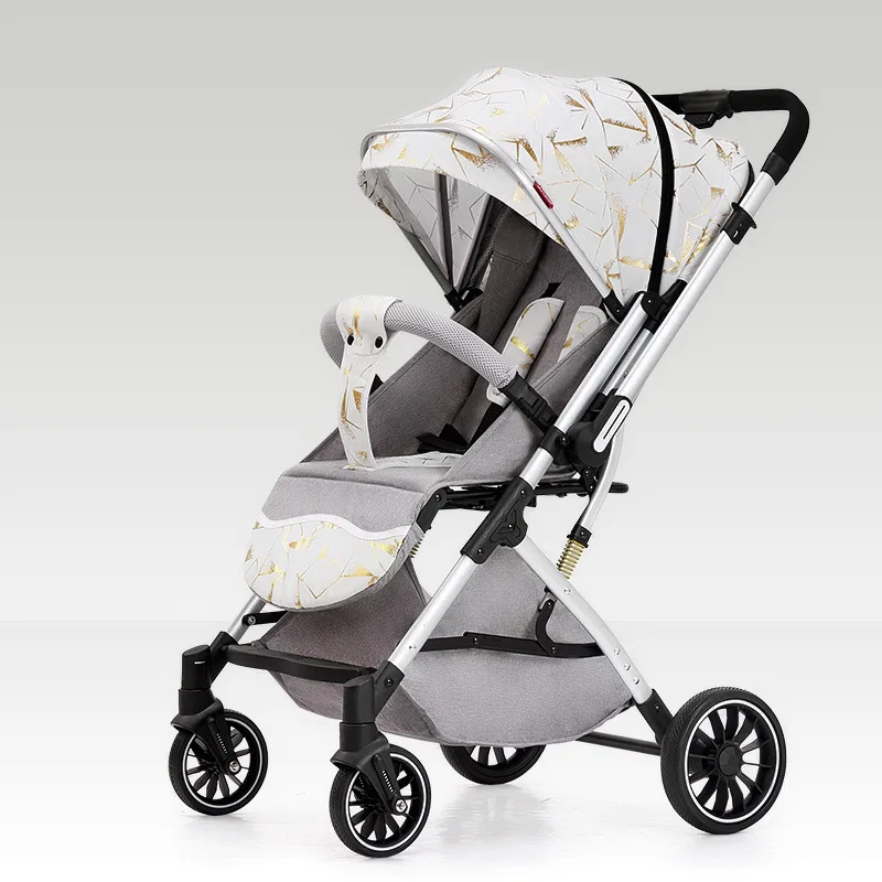 Carrito de bebé ligero y reclinable con dirección reversible