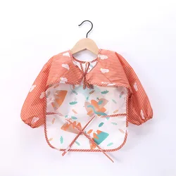 Babero impermeable con bolsillo recogecomidas para bebé