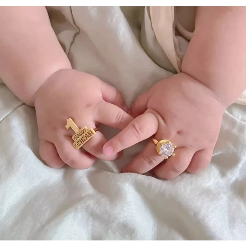 Anillo para bebé con caja de fotos del primer cumpleaños
