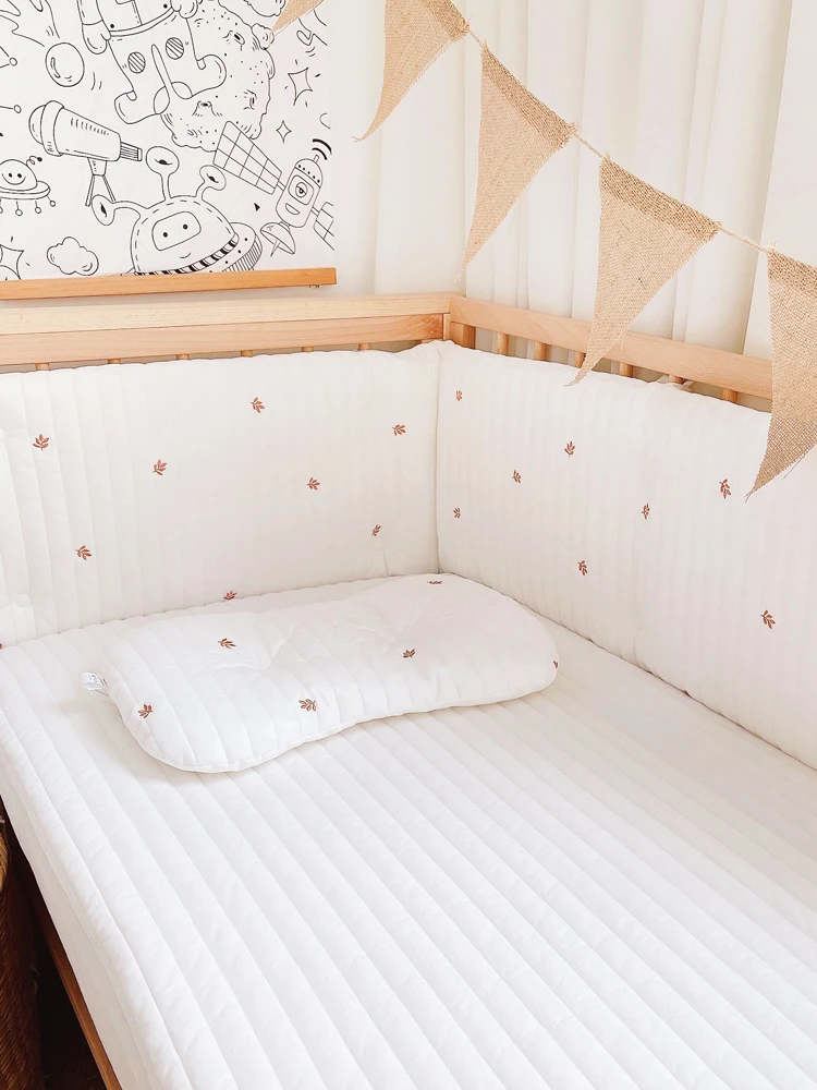 Parachoques acolchado de algodón para cuna de bebé, Protector de valla para cuna de recién nacido bordado con estrella de cereza, almohada para cama infantil de 200x28CM - imagen 4
