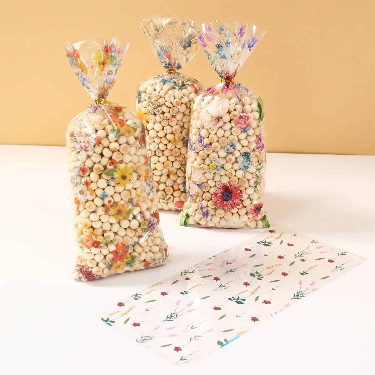 25/50/100 Uds. Bolsas de regalo florales de flores silvestres decoración de fiesta de feliz cumpleaños bolsas de dulces para niños suministros para fiesta de Baby Shower de boda de cumpleaños - imagen 5