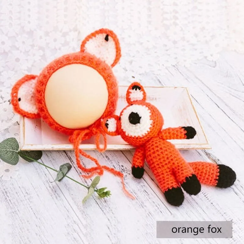 Gorro de ganchillo de zorro y peluche a juego para bebé - imagen 2