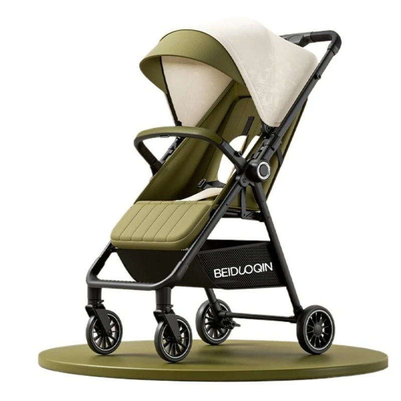 Cochecito plegable ligero con respaldo y reposapies regulables