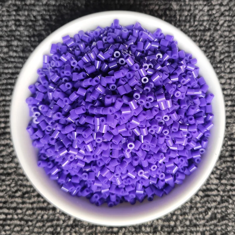 Cuentas fusibles 2000 Uds 2,6 MM rompecabezas de píxeles 3D Mini cuentas de hierro Artesanías hechas a mano decoración DIY hacer rompecabezas cuentas de fusión de alta calidad - imagen 4