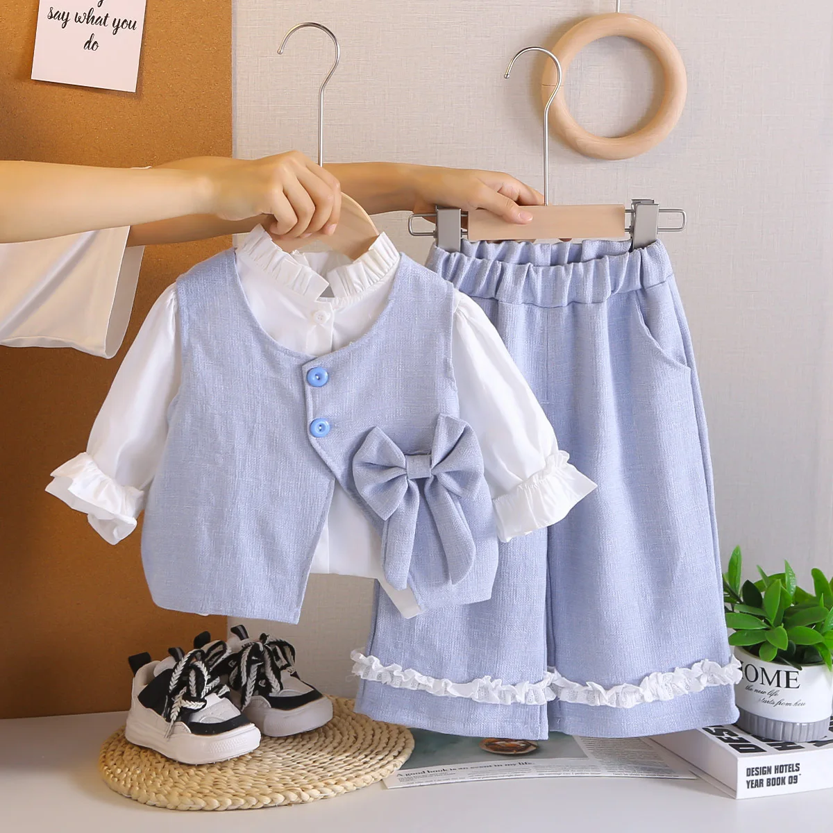 Conjuntos de ropa para niñas primavera otoño niños lindo chaleco + camisa + Pantalones 3 uds traje de princesa para trajes de bebé disfraz de fiesta para niños - imagen 4