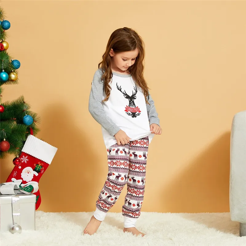 Conjunto de pijama de Navidad familiar, ropa de dormir para padres e hijos, camisones, pijamas para mujer, traje de poliéster para invierno - imagen 3