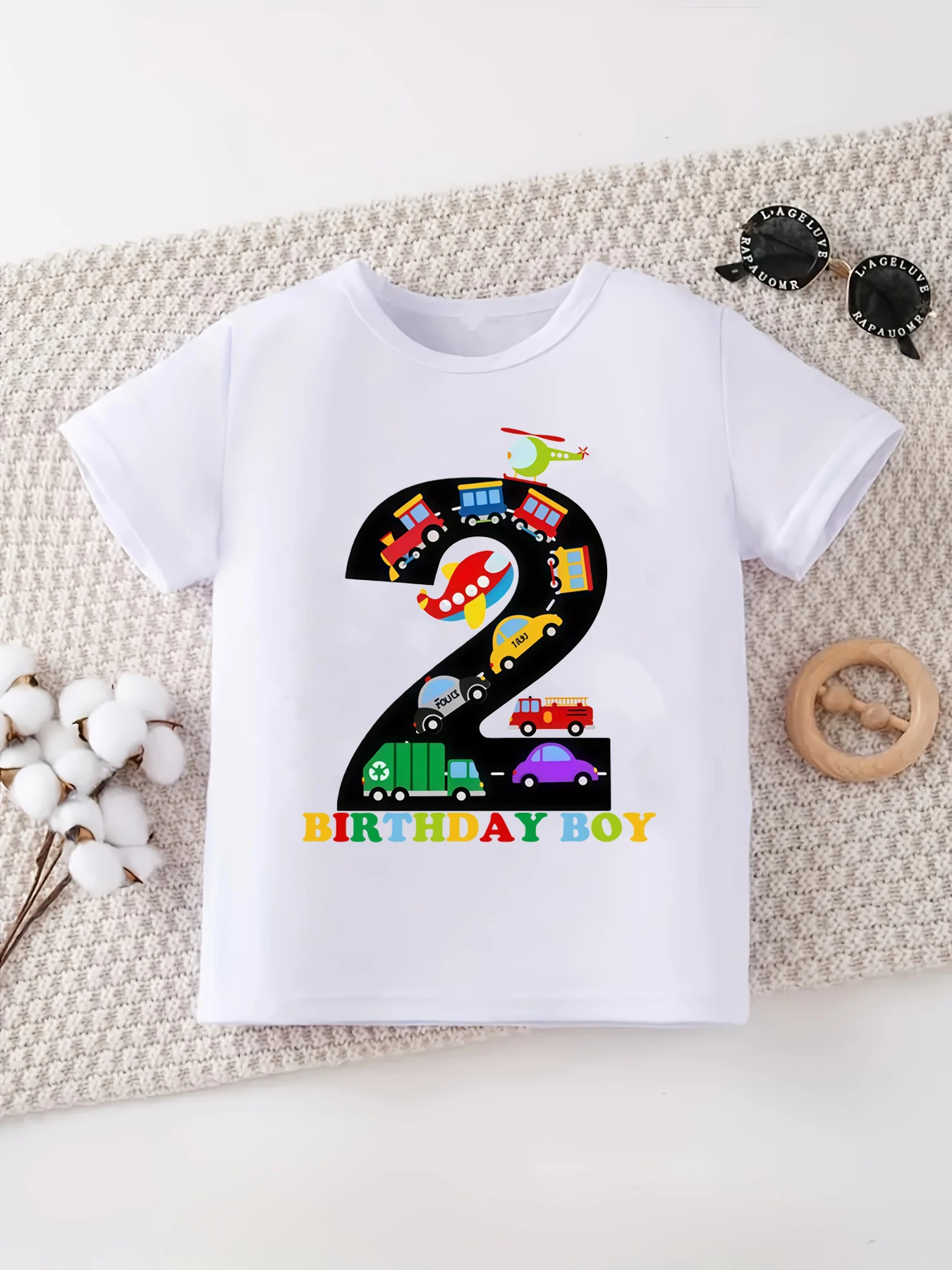 Camiseta colorida con estampado de vehículo de ingeniería ferroviaria para niño, ropa divertida para niño, camisa de manga corta de verano para niño pequeño, 2 ° cumpleaños