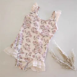 Bañador infantil de niña: una pieza con estampado veraniego