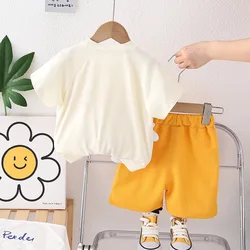 Conjunto verano bebé con camiseta y shorts de algodón