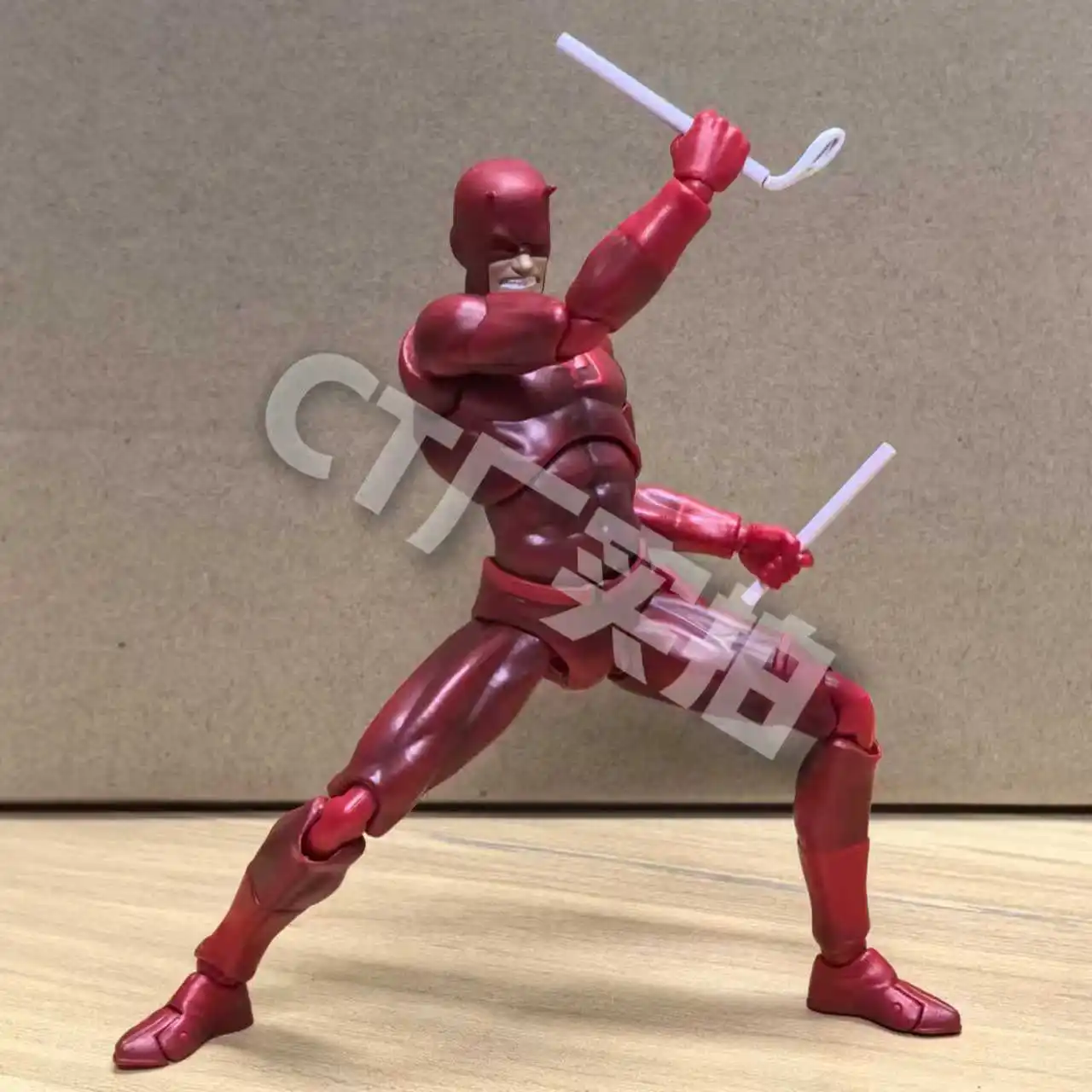 Figura de acción Daredevil Mafex versión cómica – Colección Marvel