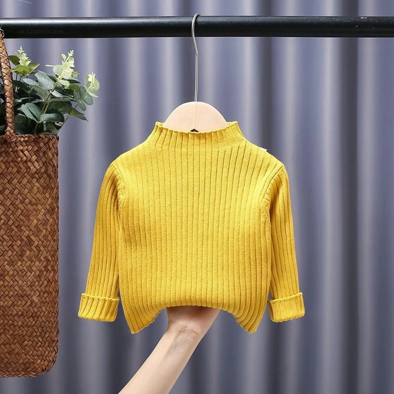 Suéter infantil de cuello alto para niñas