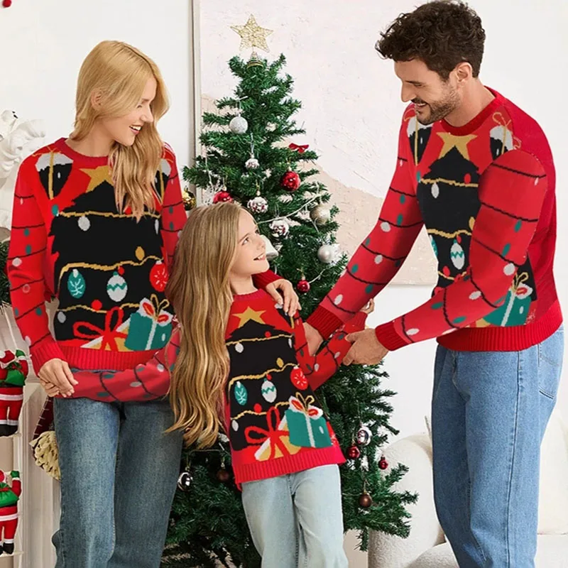 Conjunto navideño a juego para madre padre e hija