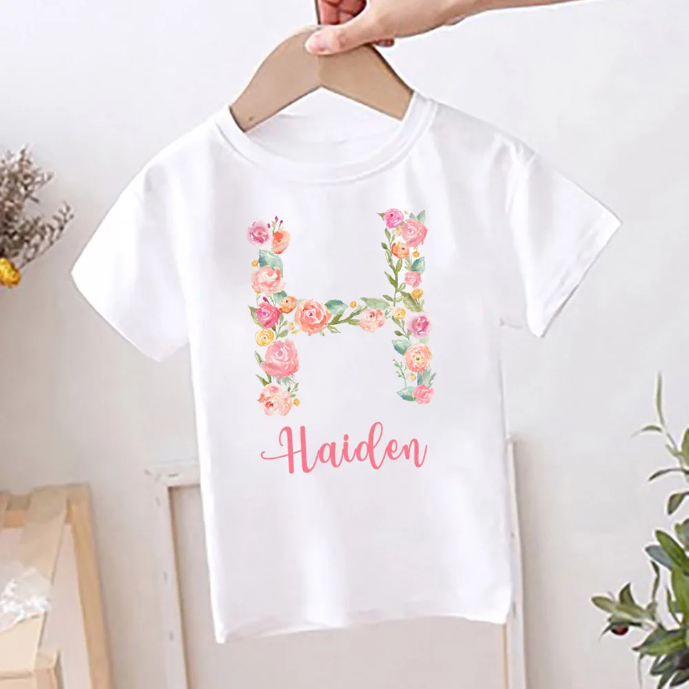 Camiseta personalizada para niño con estampado de flores y letras - imagen 4