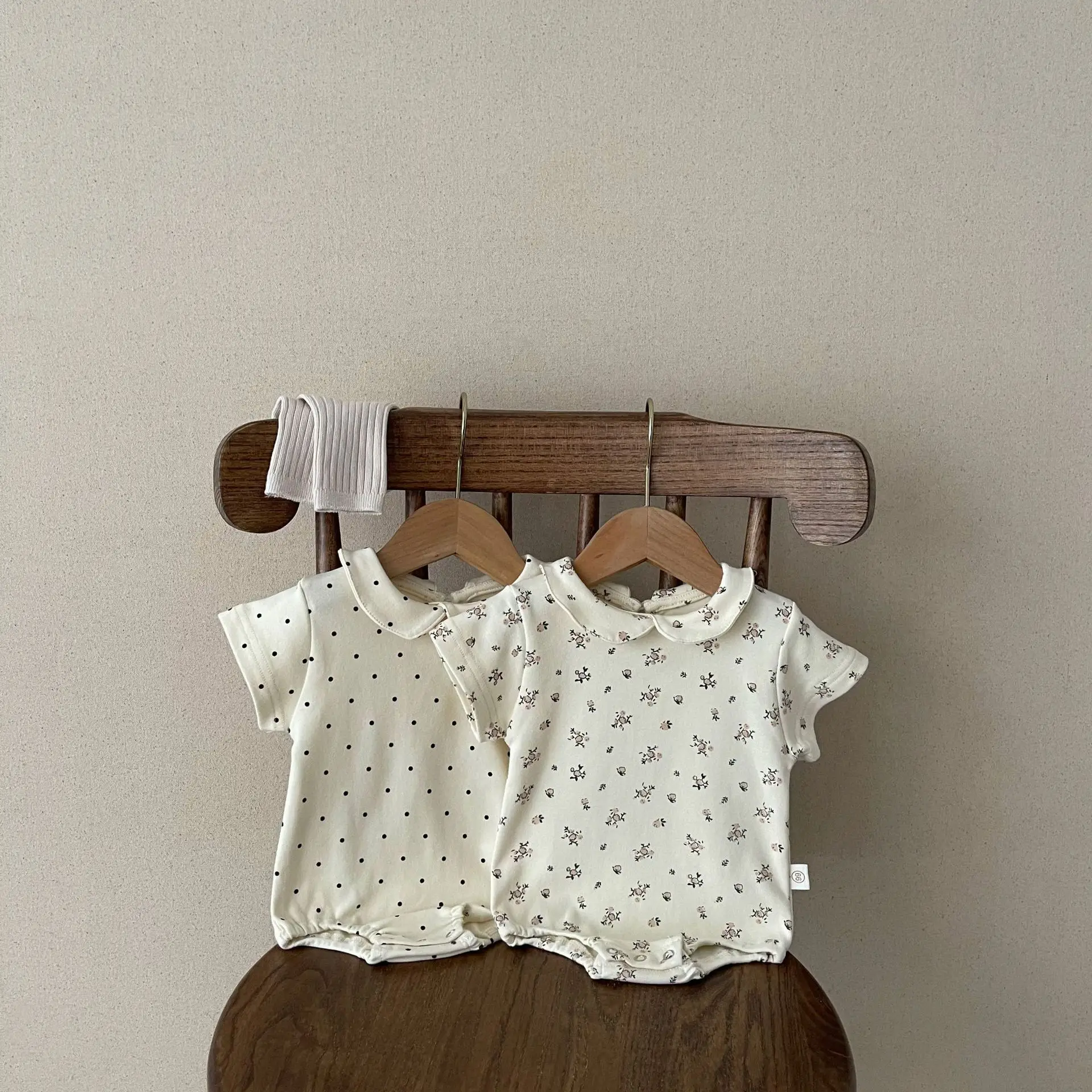 Pelele de primavera para niñas recién nacidas, ropa para bebés, mono de manga corta con estampado de flores y puntos, ropa para escalar, ropa de algodón para bebés - imagen 3