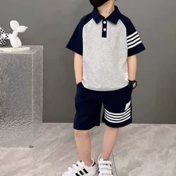 Conjunto infantil de polo y bermudas en punto gofre para verano