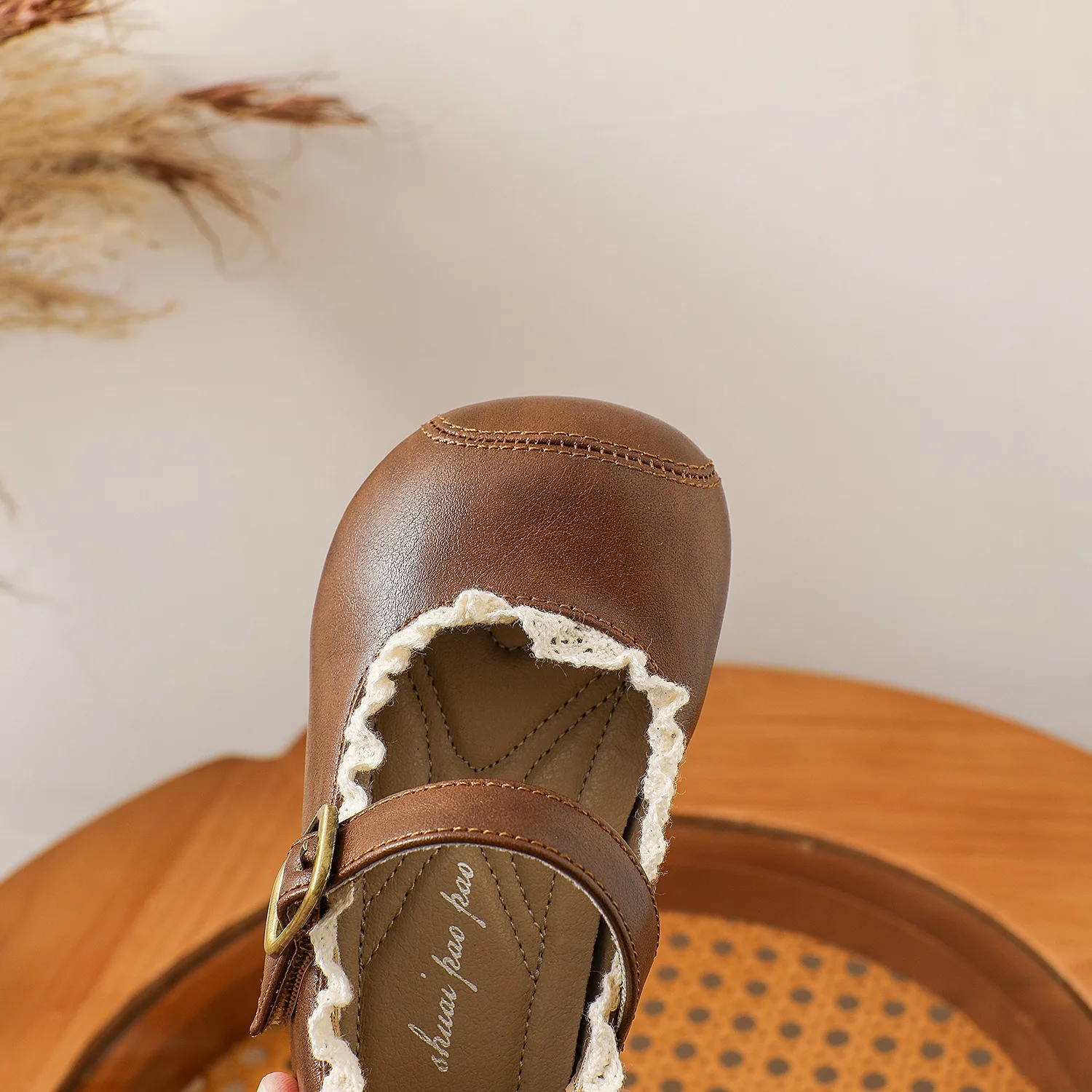 Zapatos princesa de encaje para niña con suela antideslizante - imagen 5