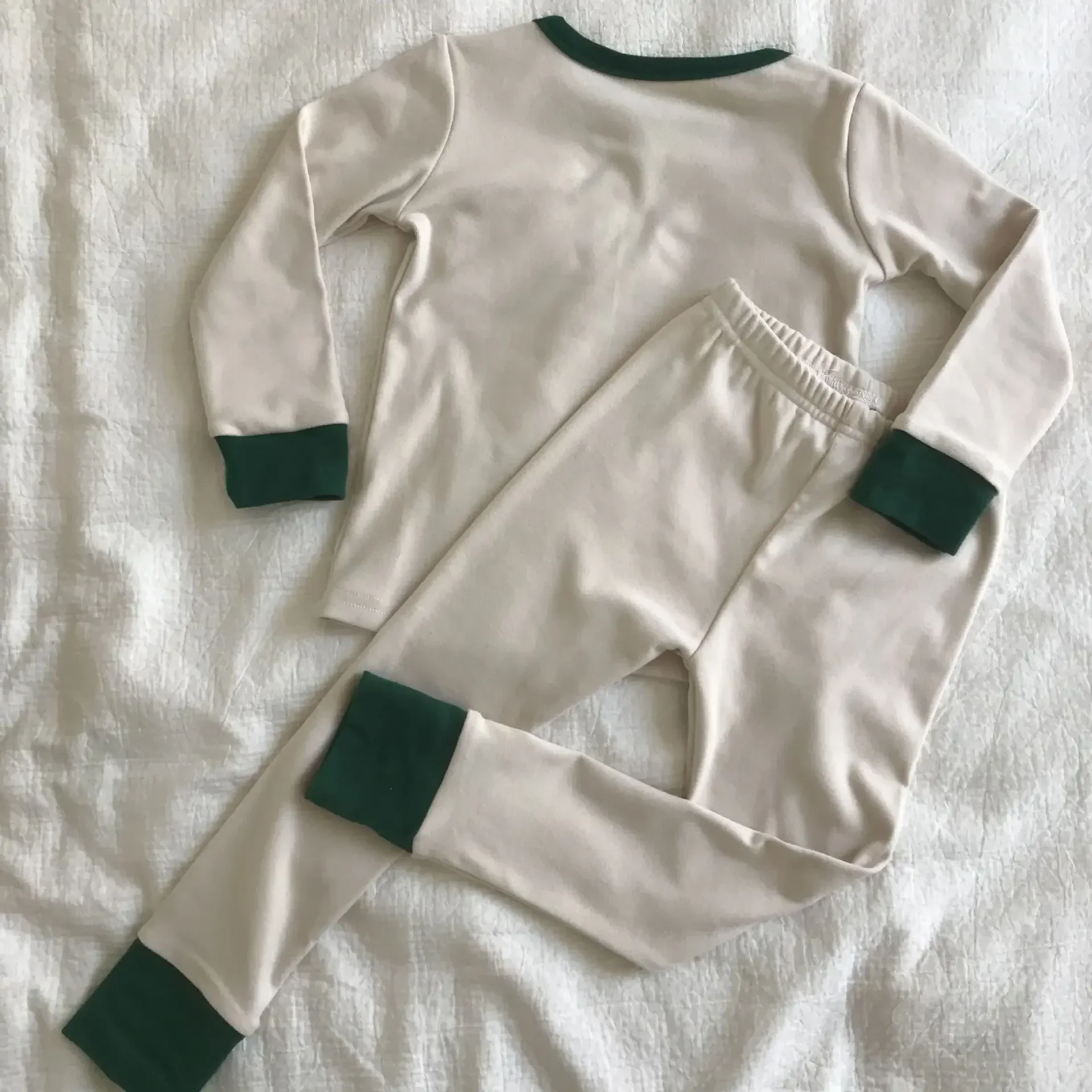 2025 Navidad 3 uds conjunto de pijamas para niños niñas ropa interior cálida Dele ropa de casa con sombrero ropa de dormir para niños traje de Otoño Invierno - imagen 3