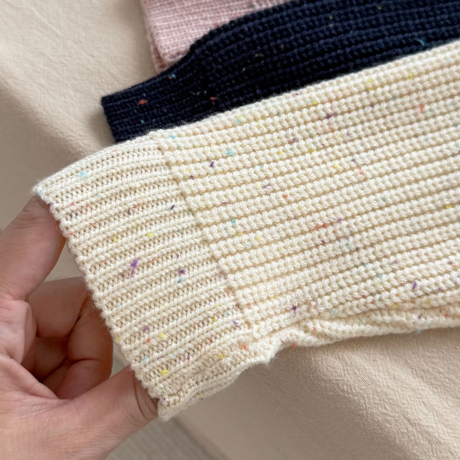 2026 primavera nuevos suéteres para bebés cuello redondo jersey de punto para niños suéteres para niñas con puntos coloridos - imagen 3