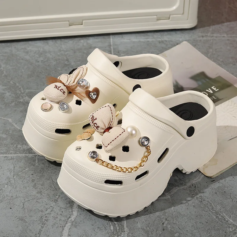 2025 nuevas lindas zapatillas de plataforma con lazo DIY para mujer, zapatos de jardín de verano, sandalias de calle de interior de suela gruesa para niñas, zuecos de moda