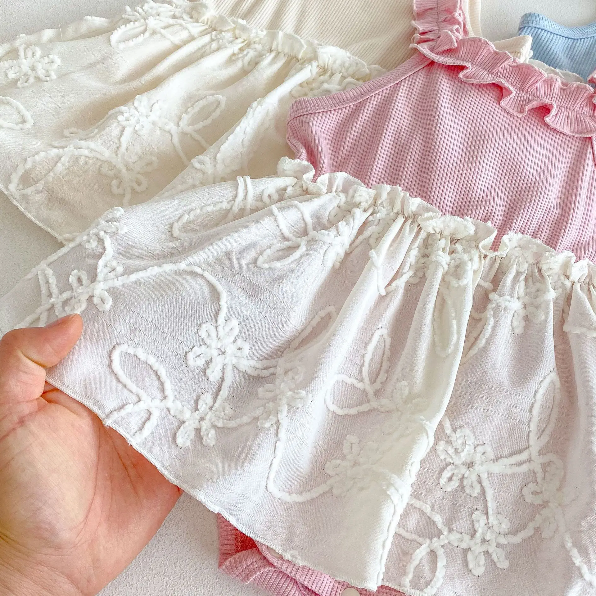 2025 nuevo verano bebé niña moda Color caramelo Sling Bubble Body ropa infantil recién nacido - imagen 5