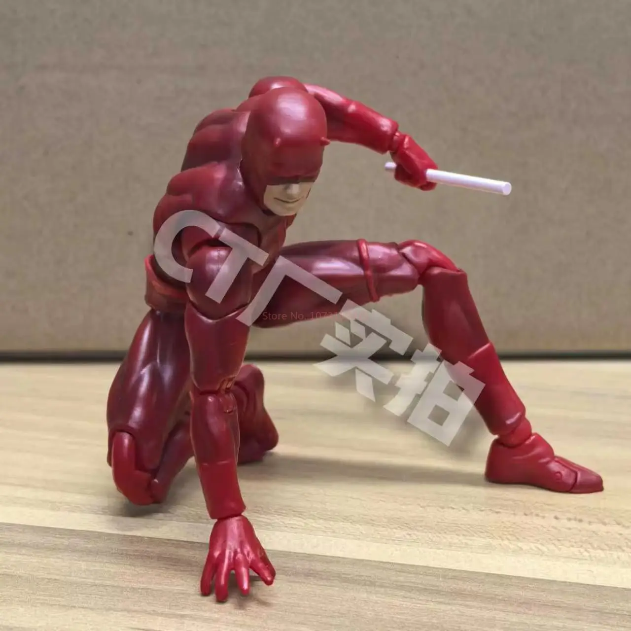 Figura de acción Daredevil Mafex versión cómica – Colección Marvel - imagen 3