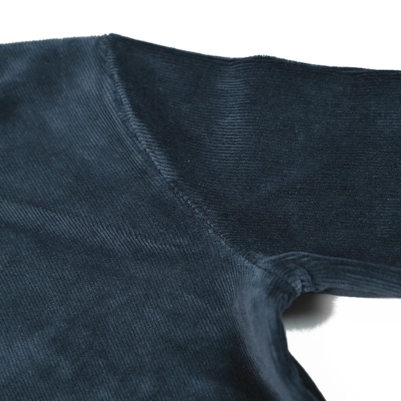 Camisa azul marino escolar niños manga larga – Cuello redondo con logo bordado - imagen 5