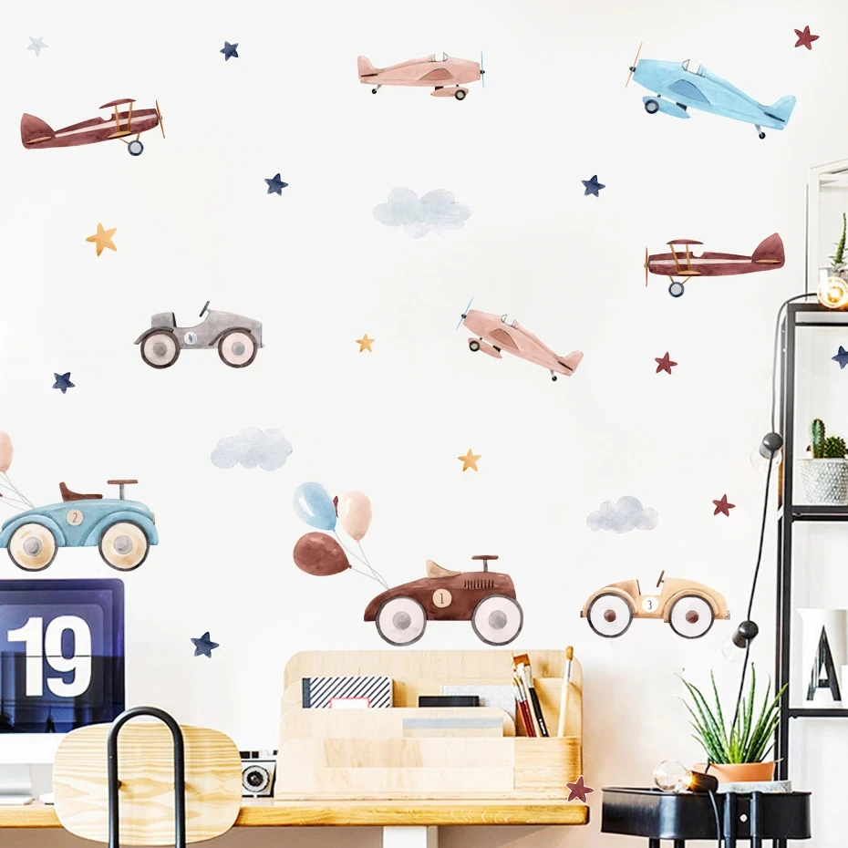 Vinilos pared guardería con coches, globos y estrellas decorativas - imagen 4