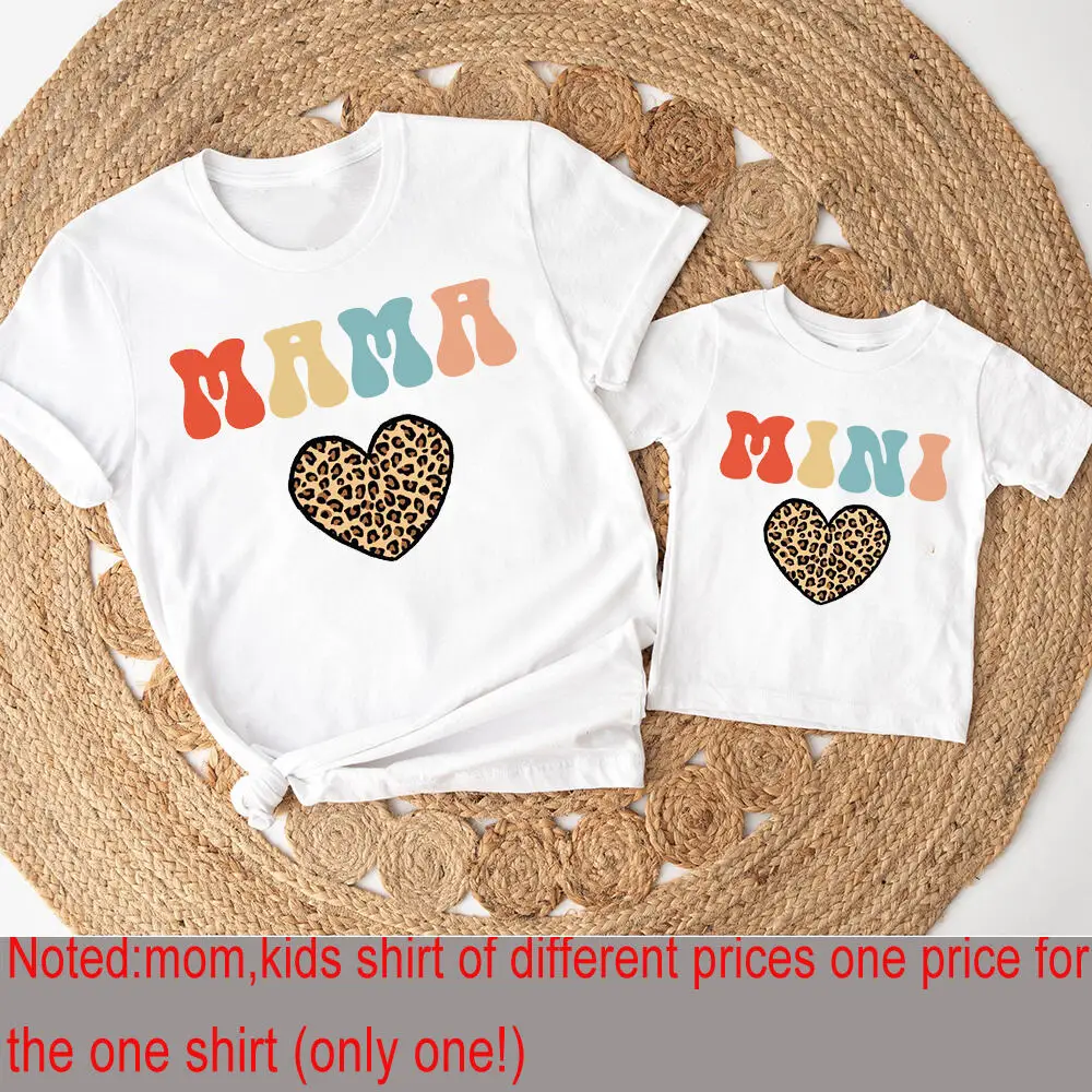 Camiseta a juego con estampado de corazón de leopardo para madre e hija, camiseta de manga corta para madre e hija, top de moda para niña - imagen 4