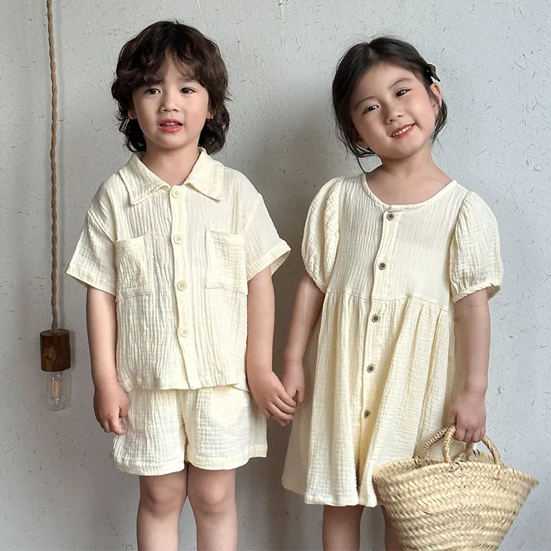 Conjunto de ropa de verano para niños, camisa de manga corta, pantalones cortos, traje informal de 2 uds., vestido de Color sólido para niñas, traje para hermana y hermano