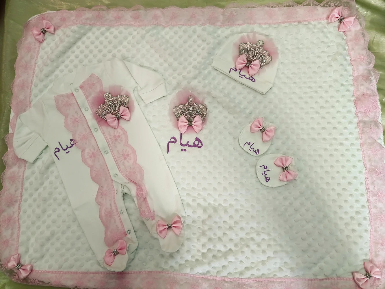 Juego de 5 piezas de vinilo hecho a mano para niña recién nacida, joyería personalizada con nombre, corona rosa, regalo de lujo - imagen 5