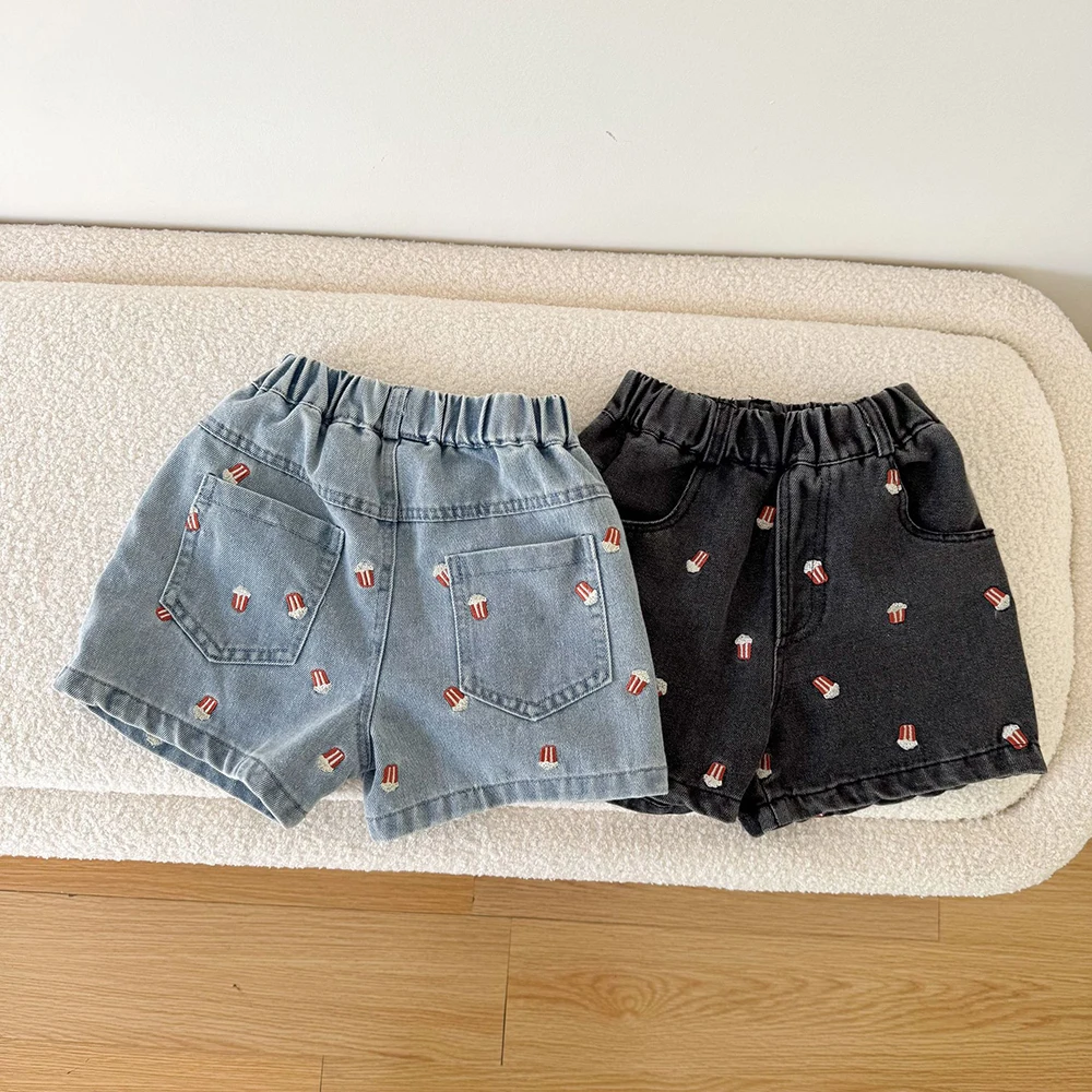 Pantalones cortos de mezclilla para niños y niñas, pantalones cortos informales hasta la rodilla con cintura elástica y bordado de palomitas de maíz, verano 2025 - imagen 3
