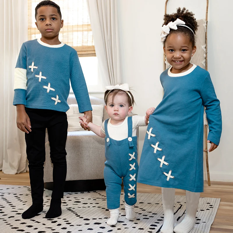 Camiseta de punto para niños, camisa de manga larga con parche de piel en contraste, con cordón, cuello redondo, Invierno - imagen 3