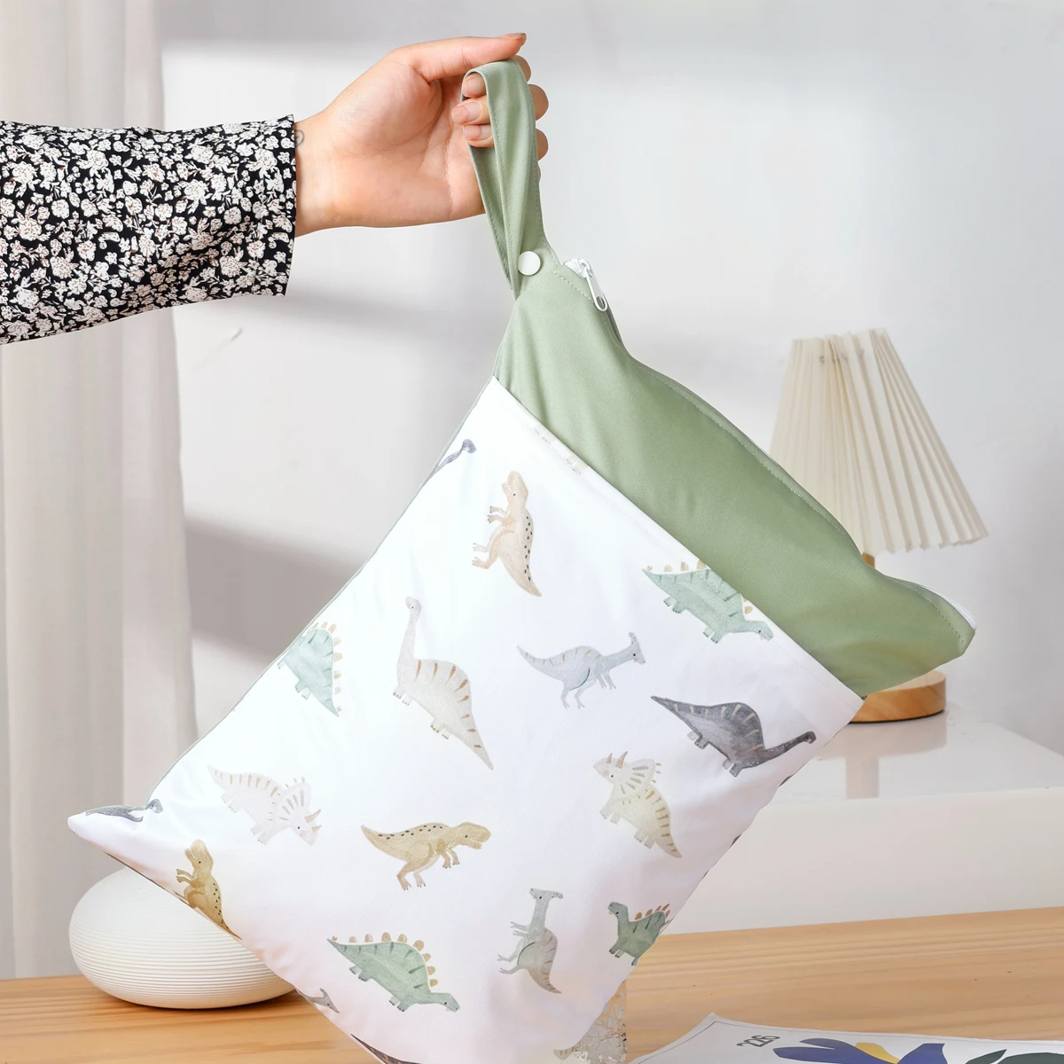 Bolsa de pañal Elinfant con compartimento seco-húmedo para viajes - imagen 5