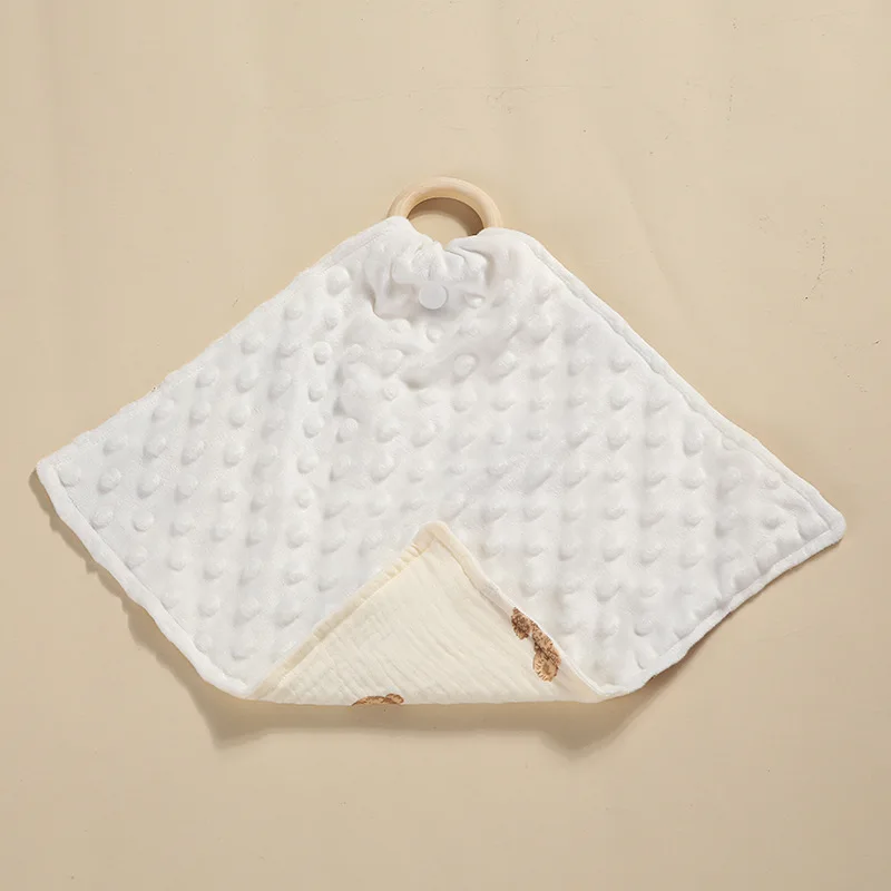 Doudou Rong manta artesanal de algodón para bebé con anillo dentición - imagen 2