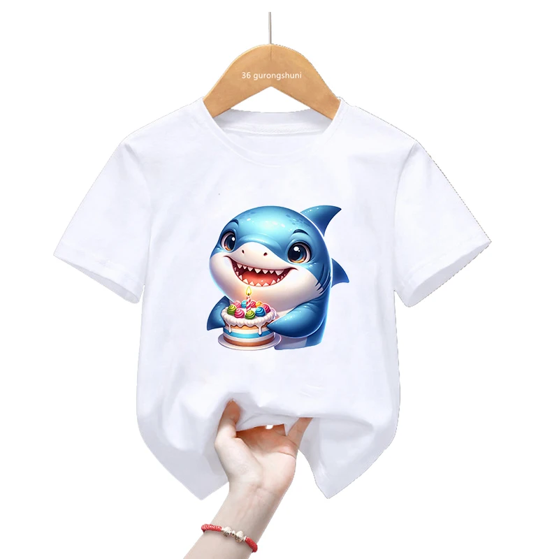Camiseta infantil con estampado de tiburón acuarela para niños - imagen 4