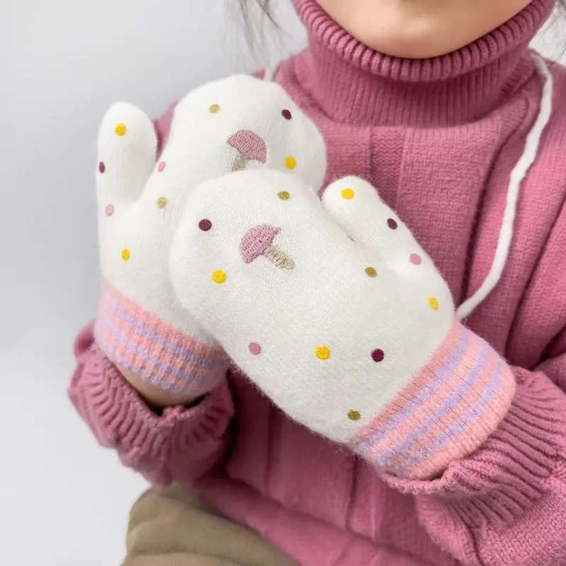 Guantes bordados estampados para niños, manoplas de invierno con forro polar de doble capa, guantes térmicos de dibujos animados, manoplas tejidas para niños - imagen 3