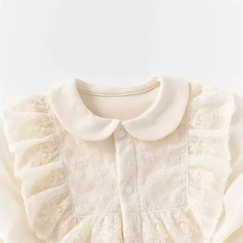 Mono bebé niña con cuello Peter Pan de encaje y sombrero - imagen 5