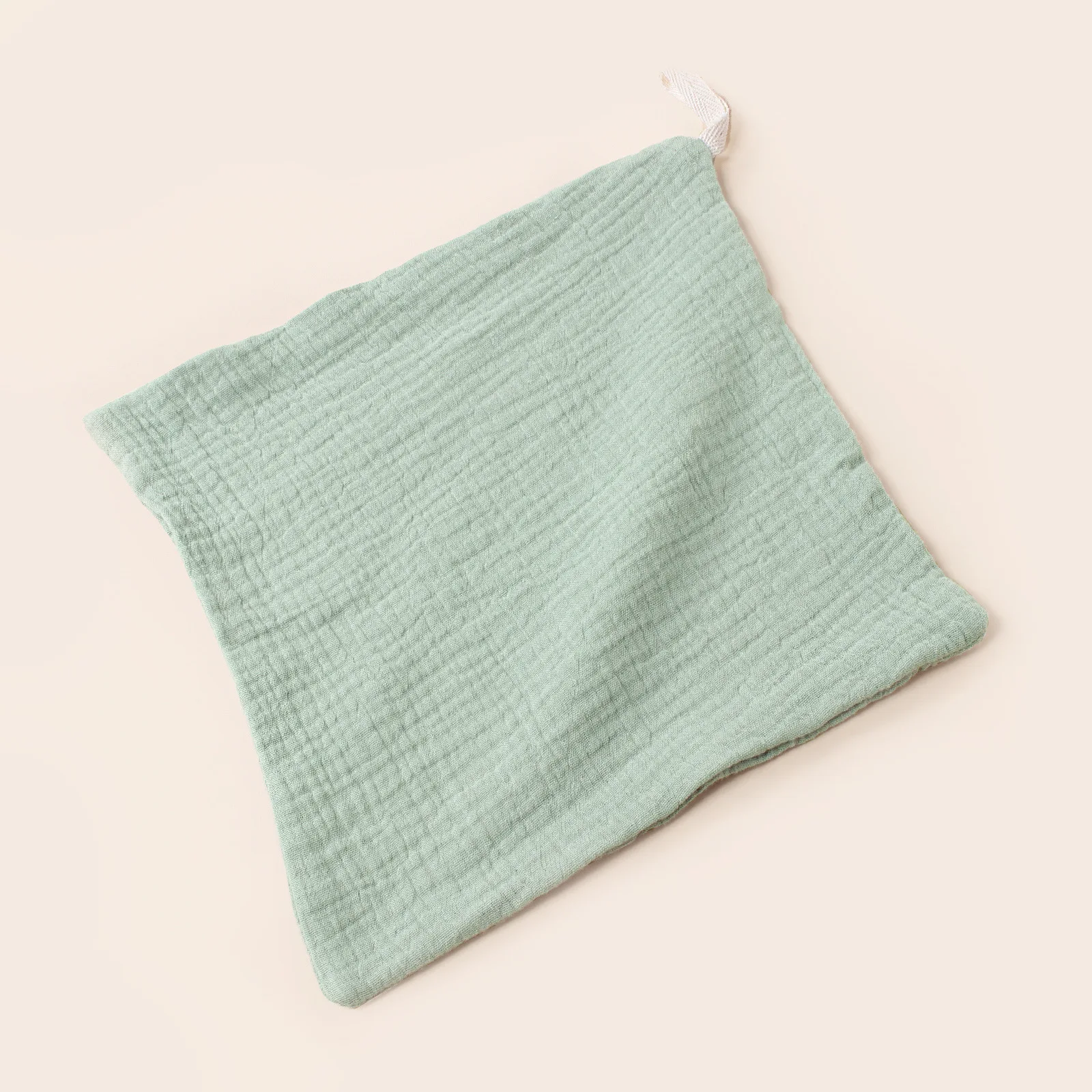 Gray green