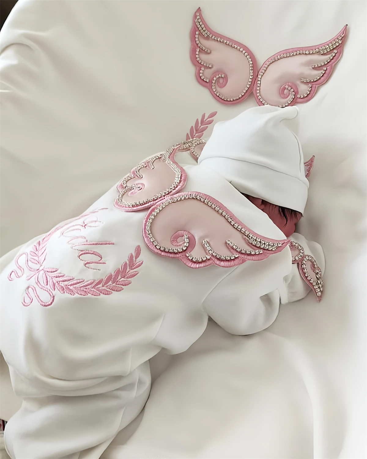 Dollbling, 5 uds., trajes con alas, cualquier nombre, conjunto de regalo personalizado con bordado de madera dulce, pijama para bebé, sombrero, vestido Ceremonial de bienvenida a casa - imagen 4